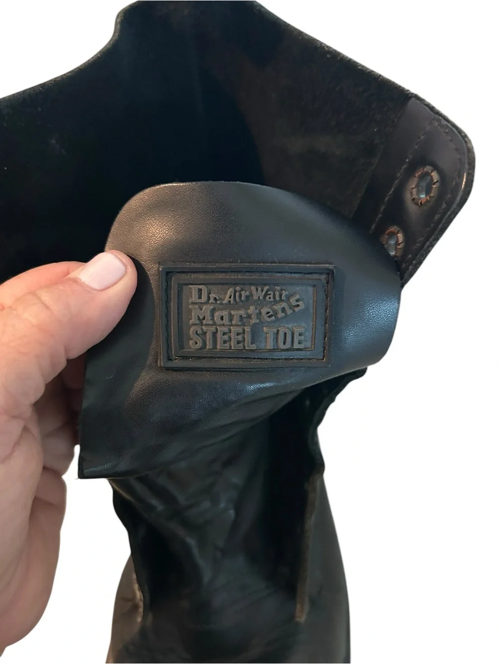 Dr. Martens classic black